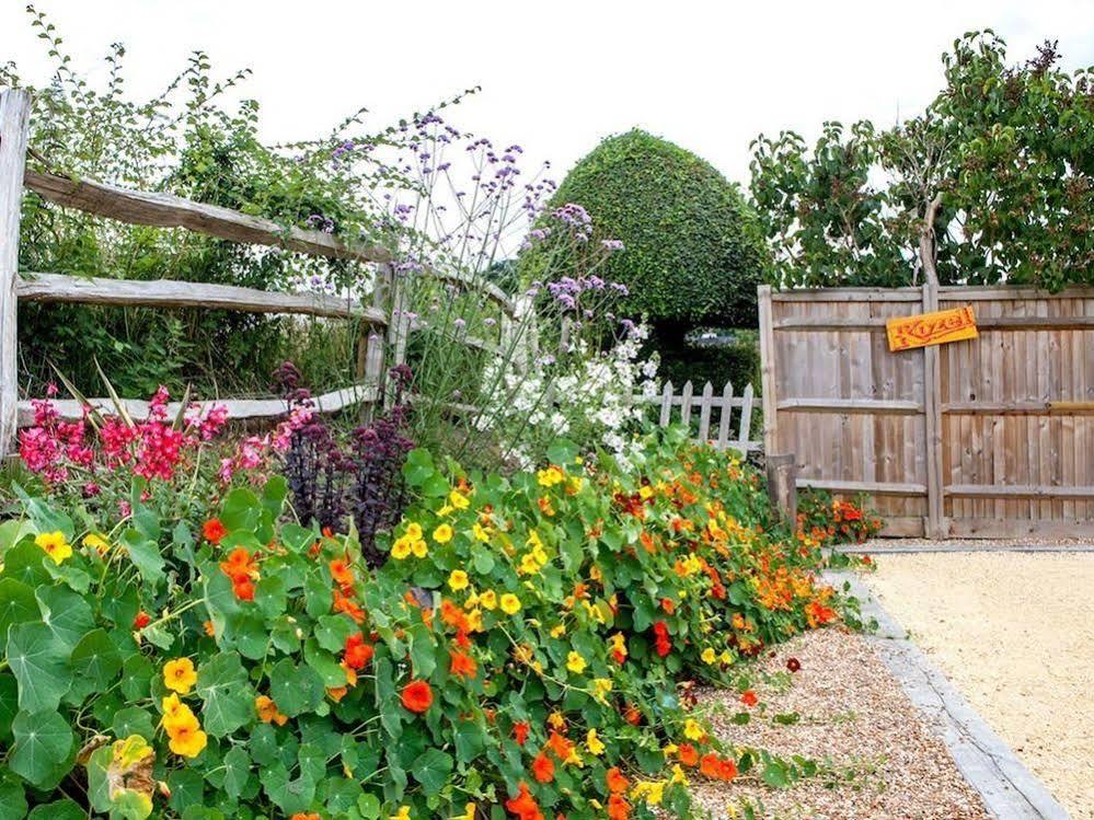 The Horse & Cart Hotel Peasmarsh Exterior foto